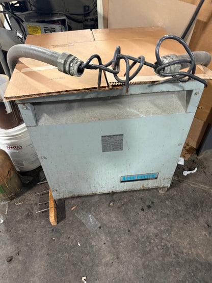 Item #211 Acme transformer primary240V/ secondary208/120