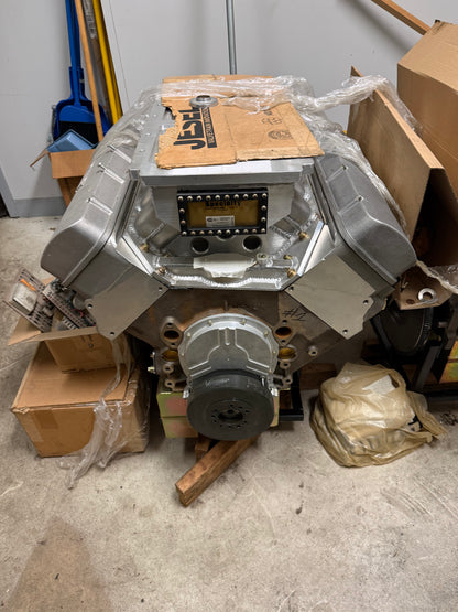 Item #615 1000+HP marine big block motor with supercharger