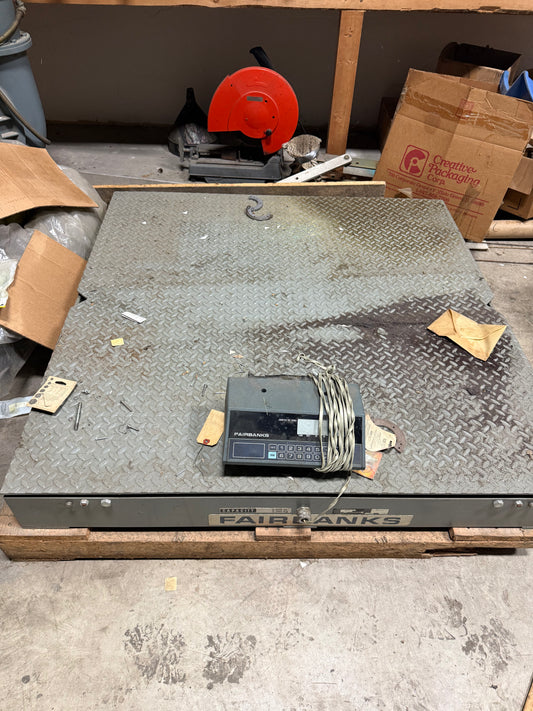 Item #612 Fairbanks Floor Scale