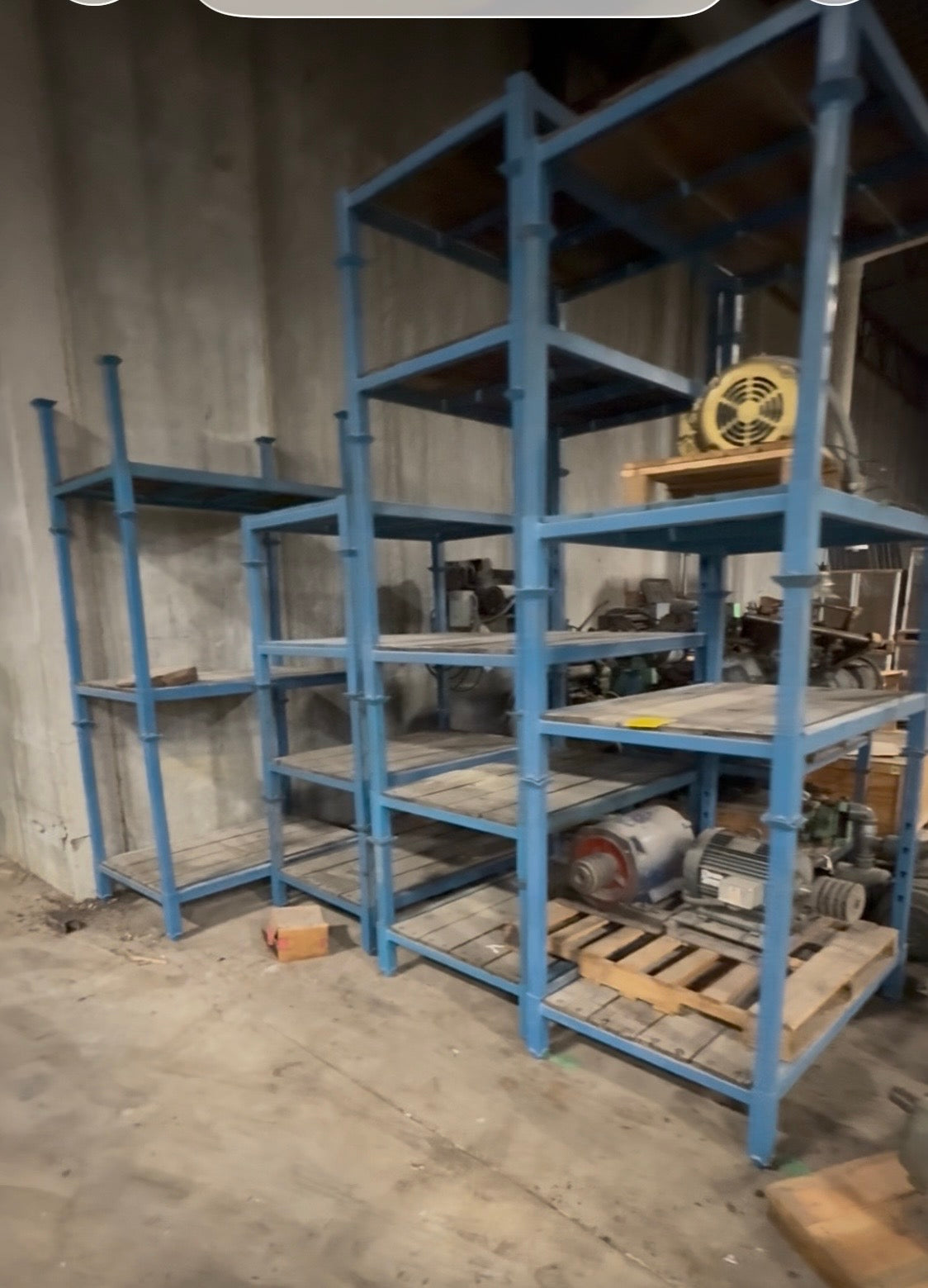Item#605, 50 adjustable height racks